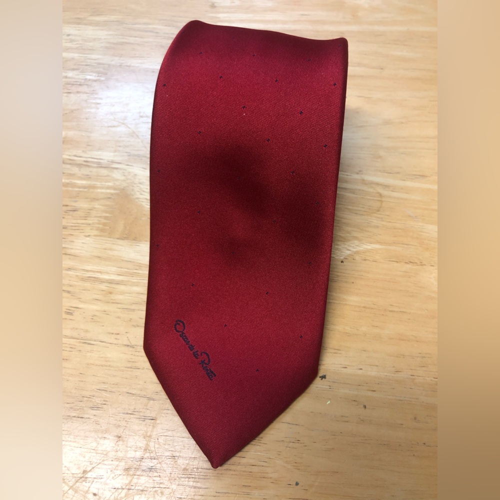 Oscar de la Renta Burgundy Tie with Subtle Dots